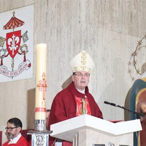 Uvod i homilija biskupa Šaška u euharistijskome slavlju svetkovine Pedesetnice na zagrebačkom Svetom Duhu